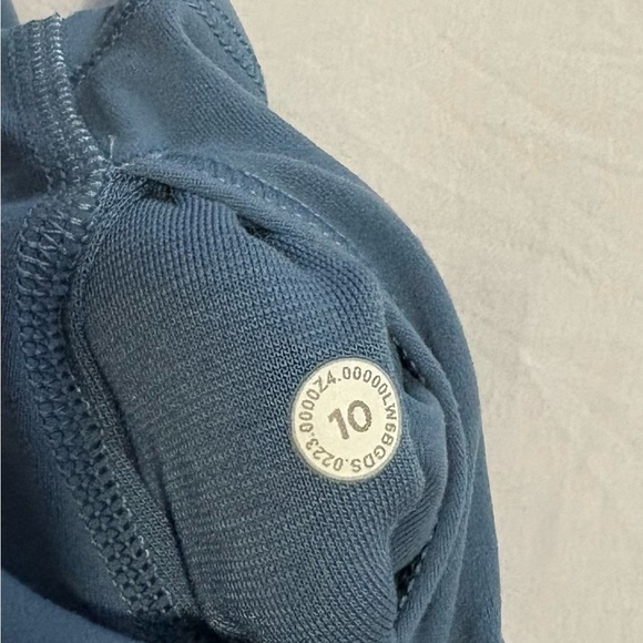 Lululemon Align Super High Rise Crop 21” - Picture 6 of 7